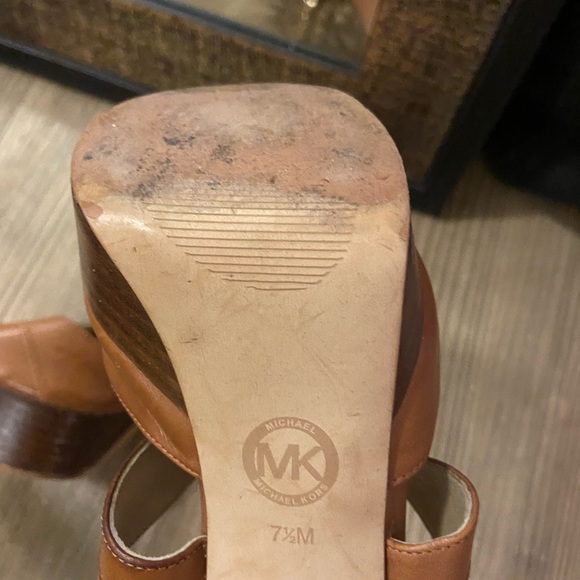 Michael Kors Brown Heel - Picture 3 of 3